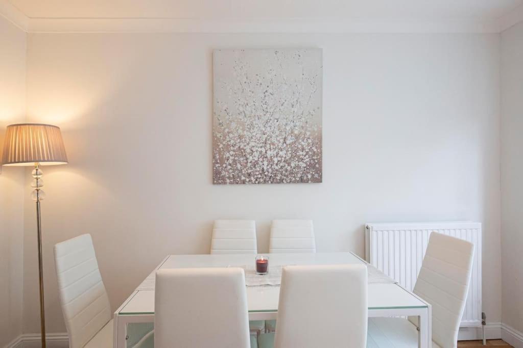 3 Bed House/Garden/Wi-Fi/Parking/Central Location Villa Guildford Ngoại thất bức ảnh